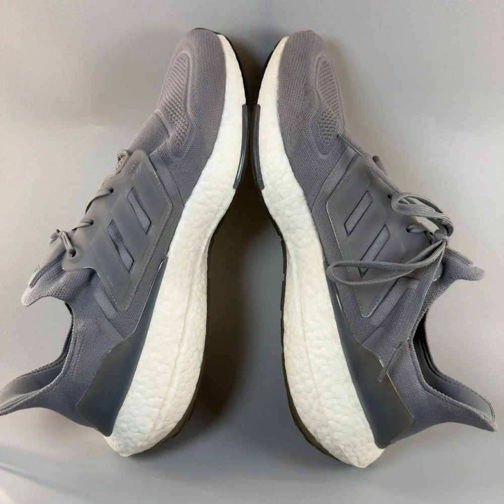 Adidas Ultraboost 22 Mens 14 Running Shoes Gray White Lace Up Low Sneakers Boost